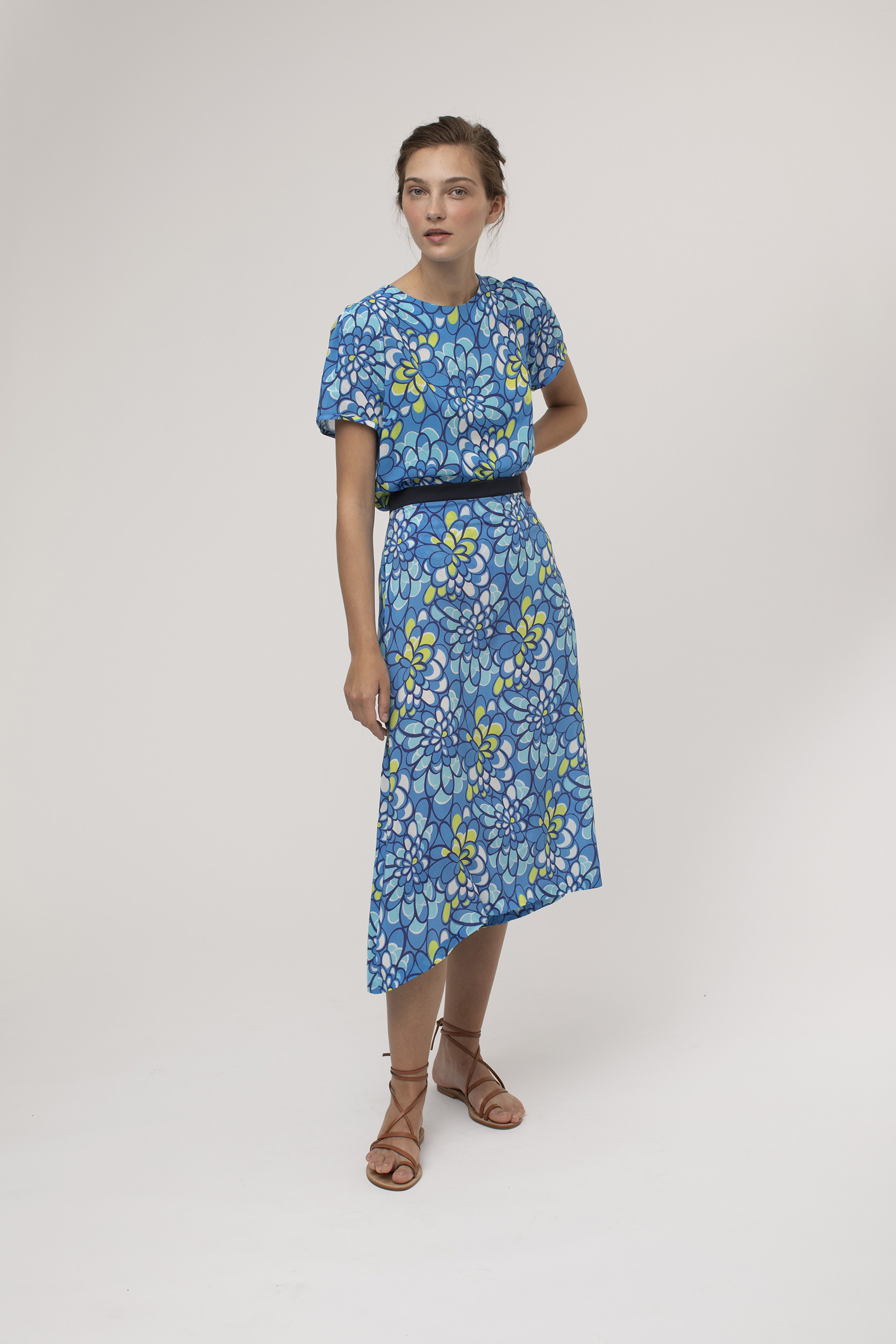 Falda Mariona en print azul: Colección Slow Fashion. Ropa De Online